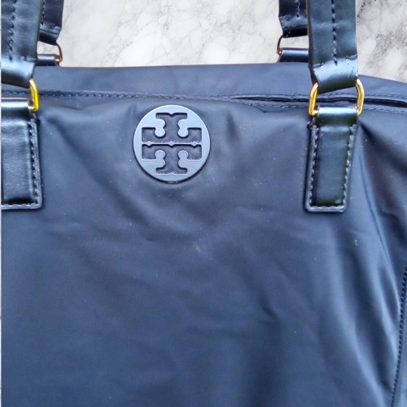 Tory Burch Black Nylon Large Zip Top Shoulder Bag - Picture 2 of 6